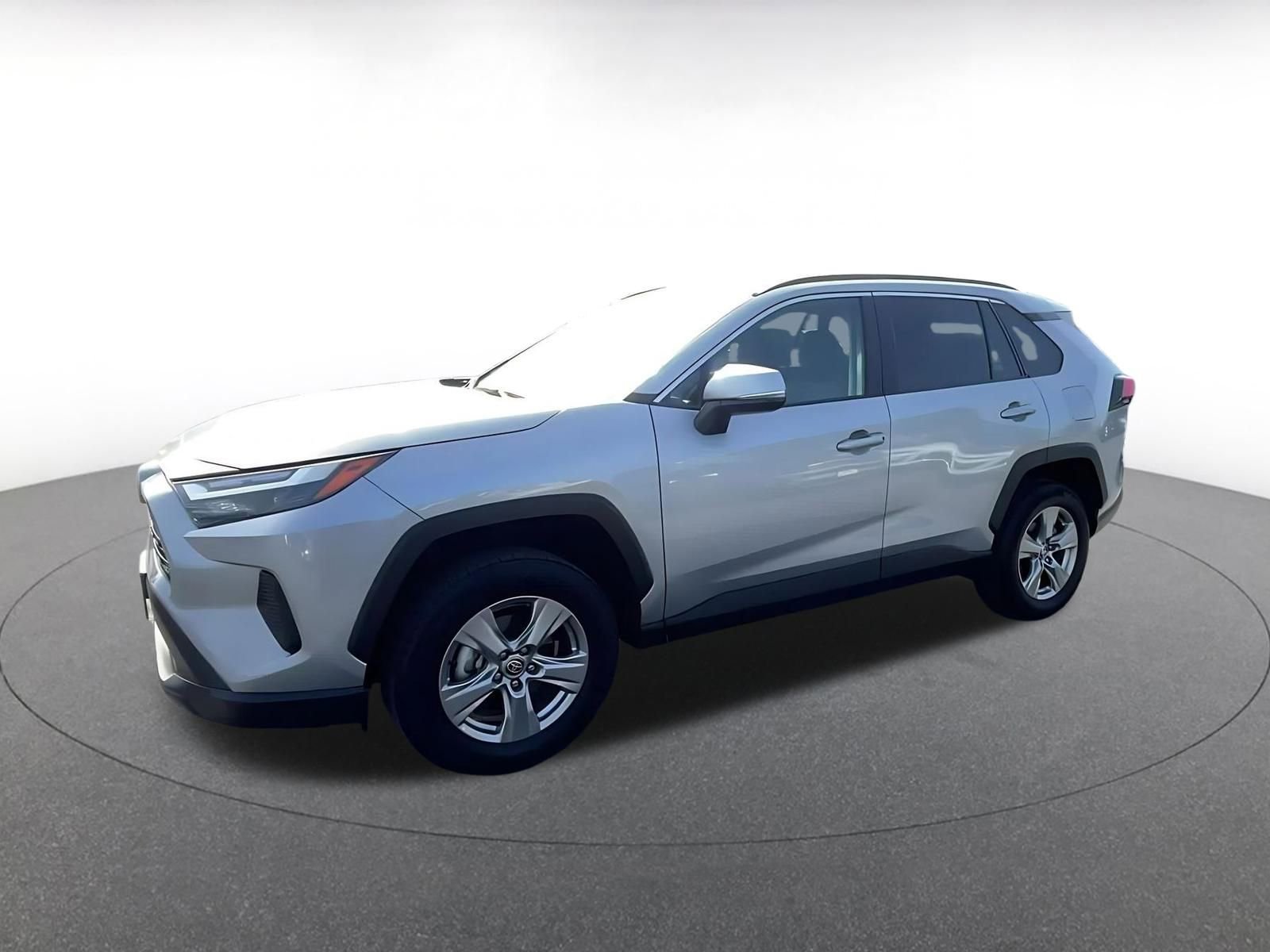 Thumbnail: 2025 Toyota RAV4 - 8