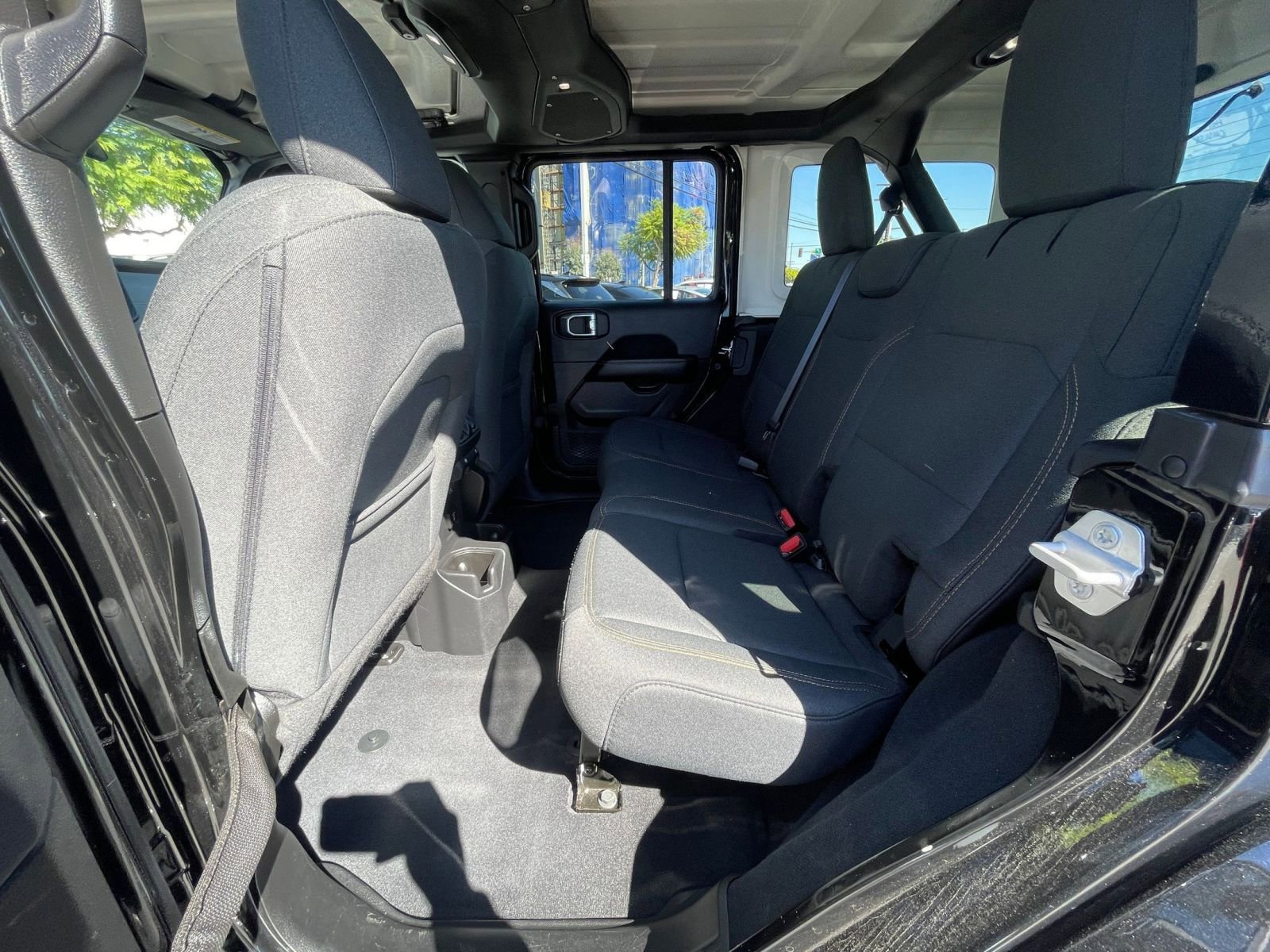 Thumbnail: 2025 Jeep Wrangler - 25