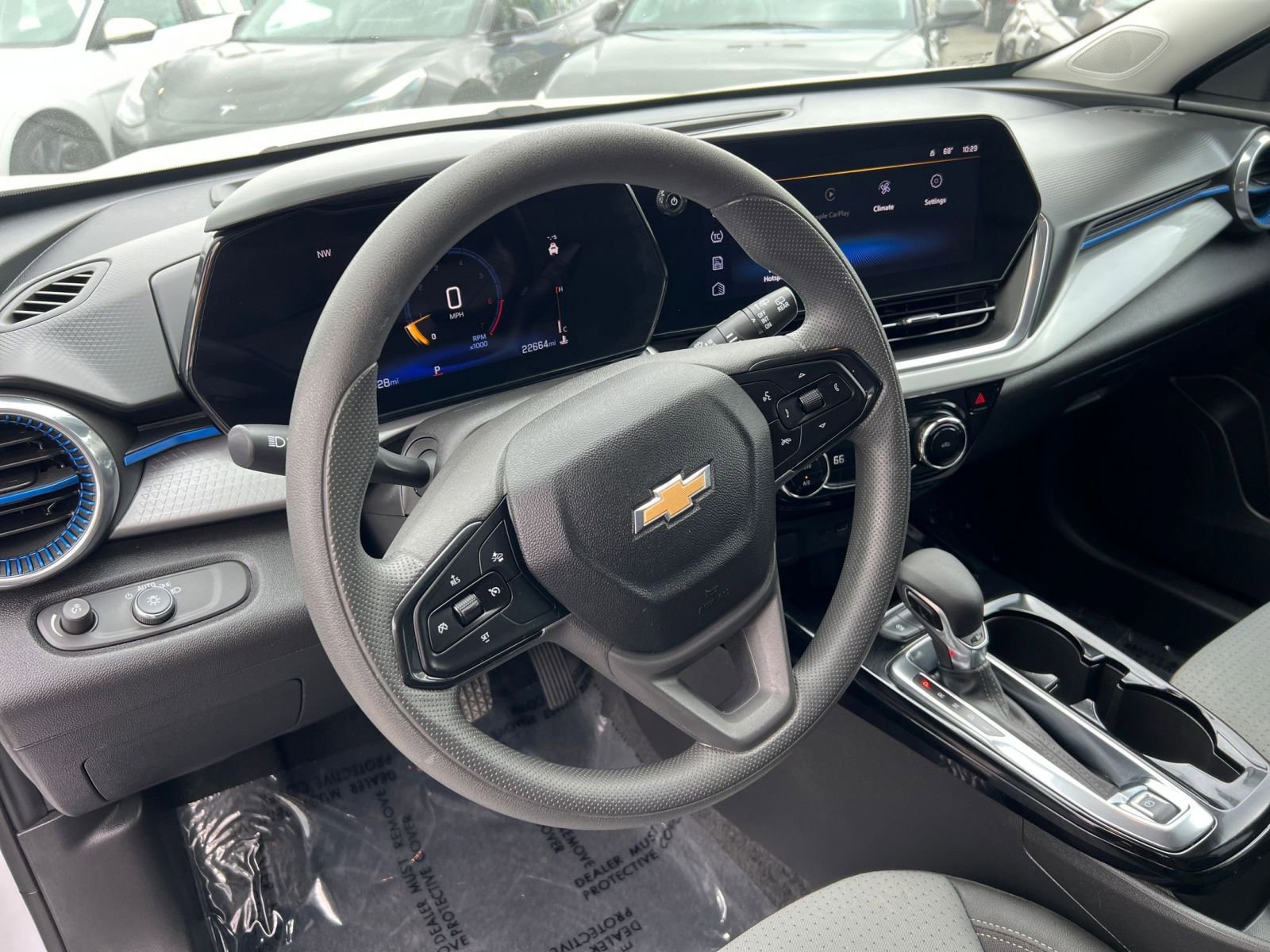 Thumbnail: 2025 Chevrolet Trax - 31