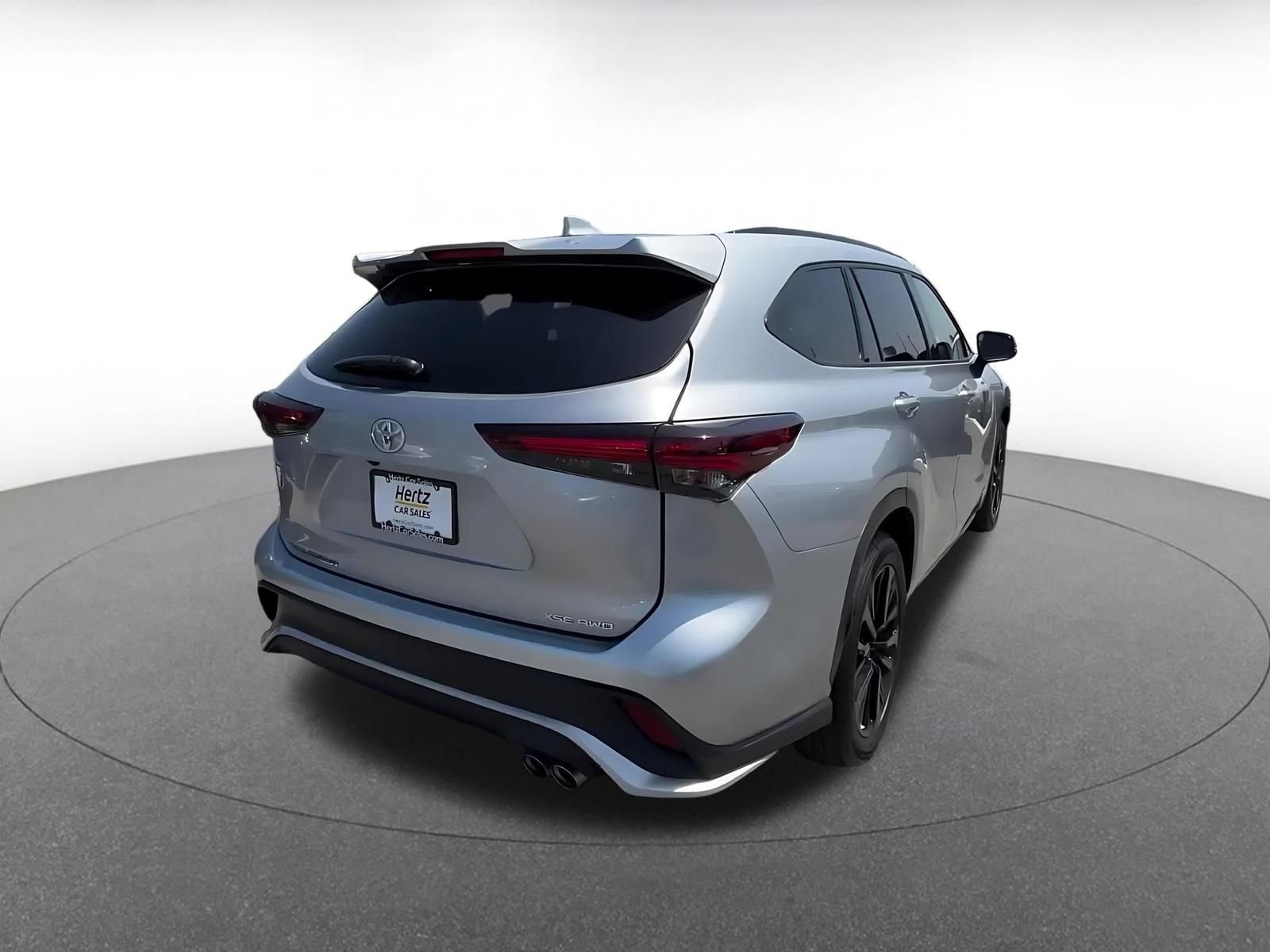 Thumbnail: 2025 Toyota Highlander - 12