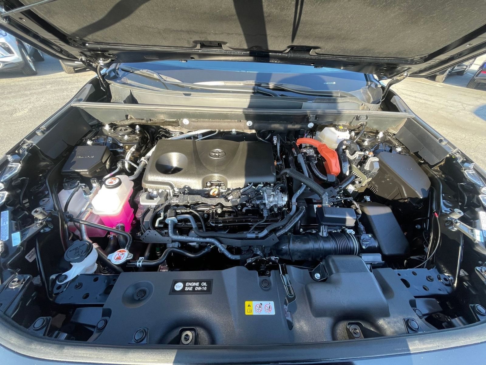 Thumbnail: 2025 Toyota RAV4 - 32