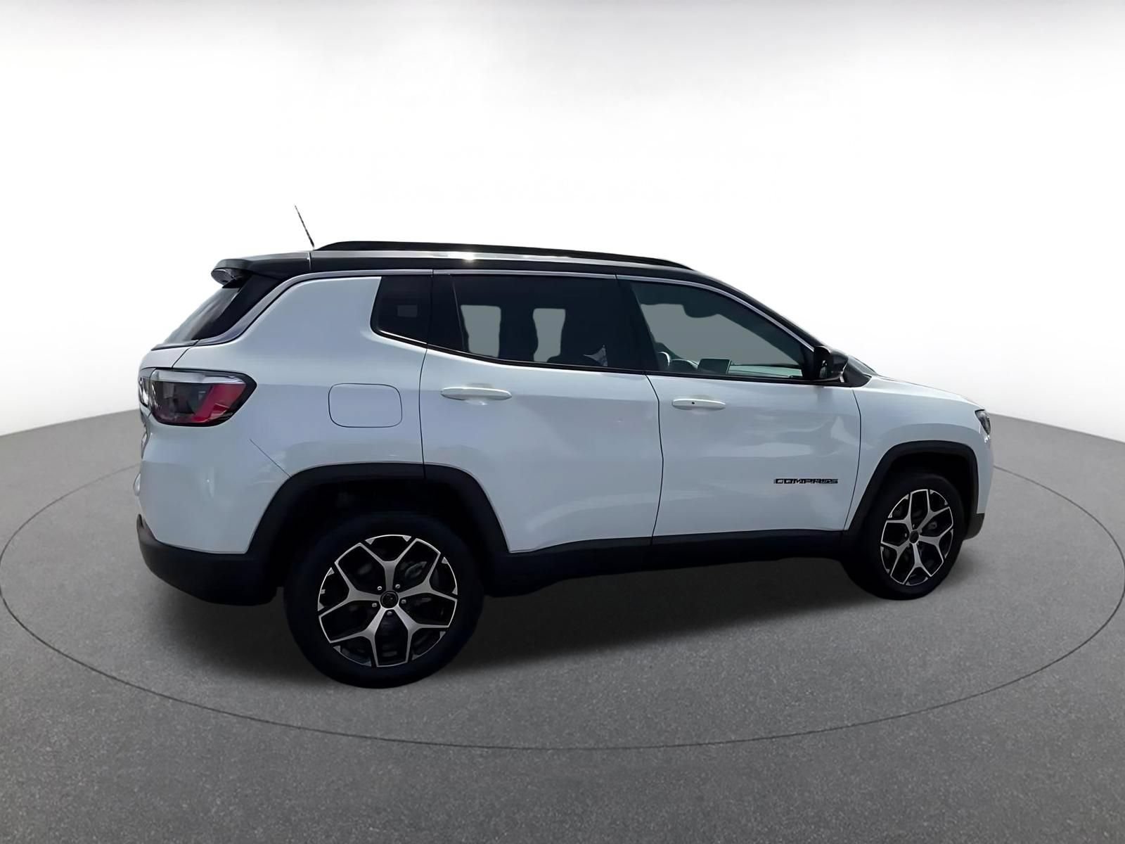 Thumbnail: 2025 Jeep Compass - 14