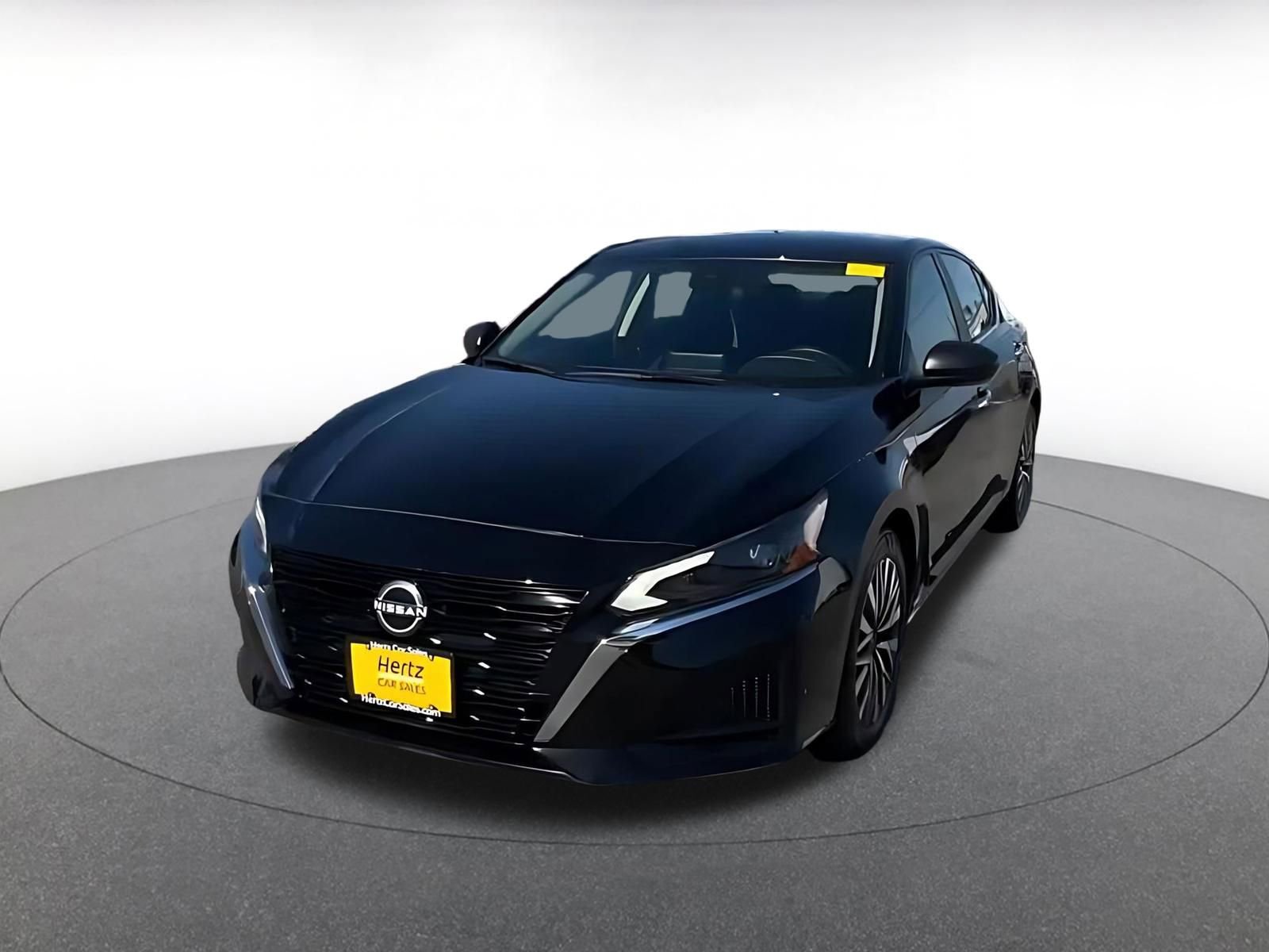 Thumbnail: 2025 Nissan Altima - 7