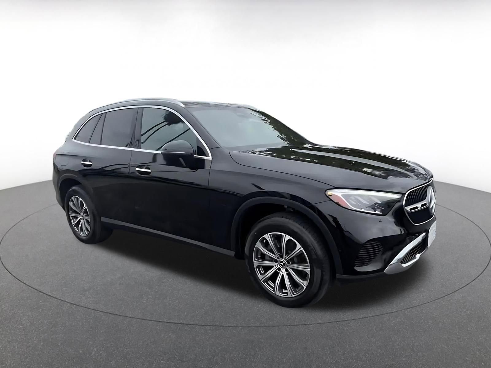 Thumbnail: 2024 Mercedes-Benz GLC - 2