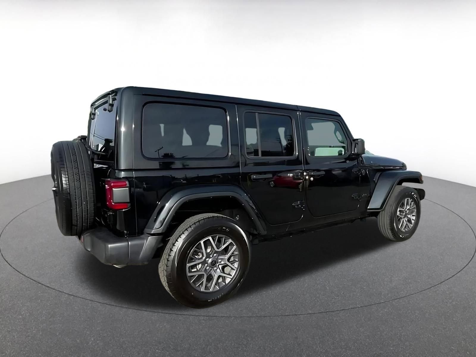 Thumbnail: 2025 Jeep Wrangler - 12