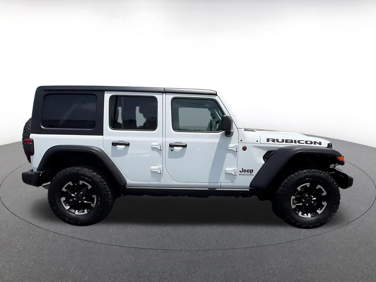Thumbnail: 2025 Jeep Wrangler - 15