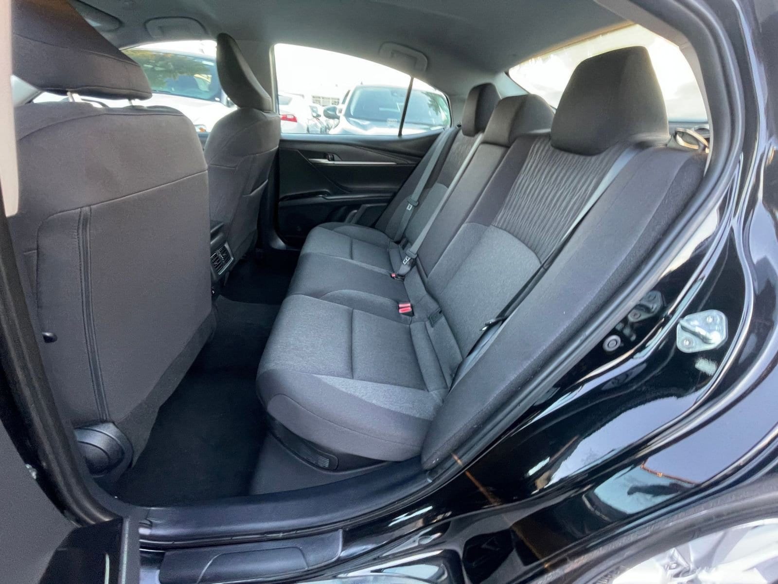 Thumbnail: 2025 Toyota Camry - 25