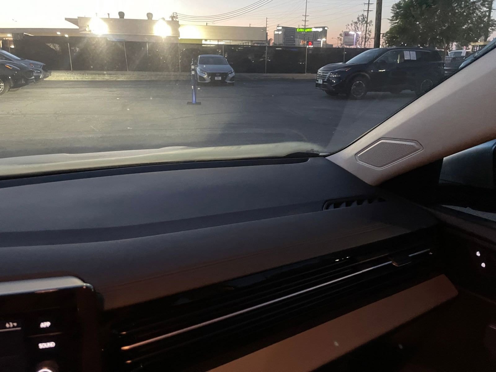 Thumbnail: 2025 Volkswagen Jetta - 35