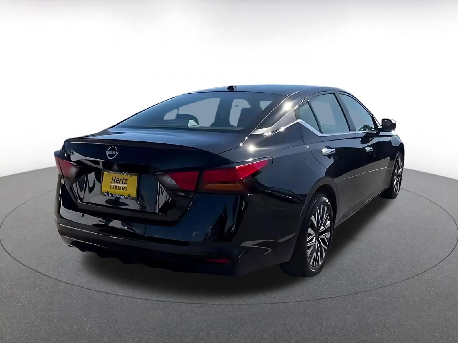 Thumbnail: 2025 Nissan Altima - 14