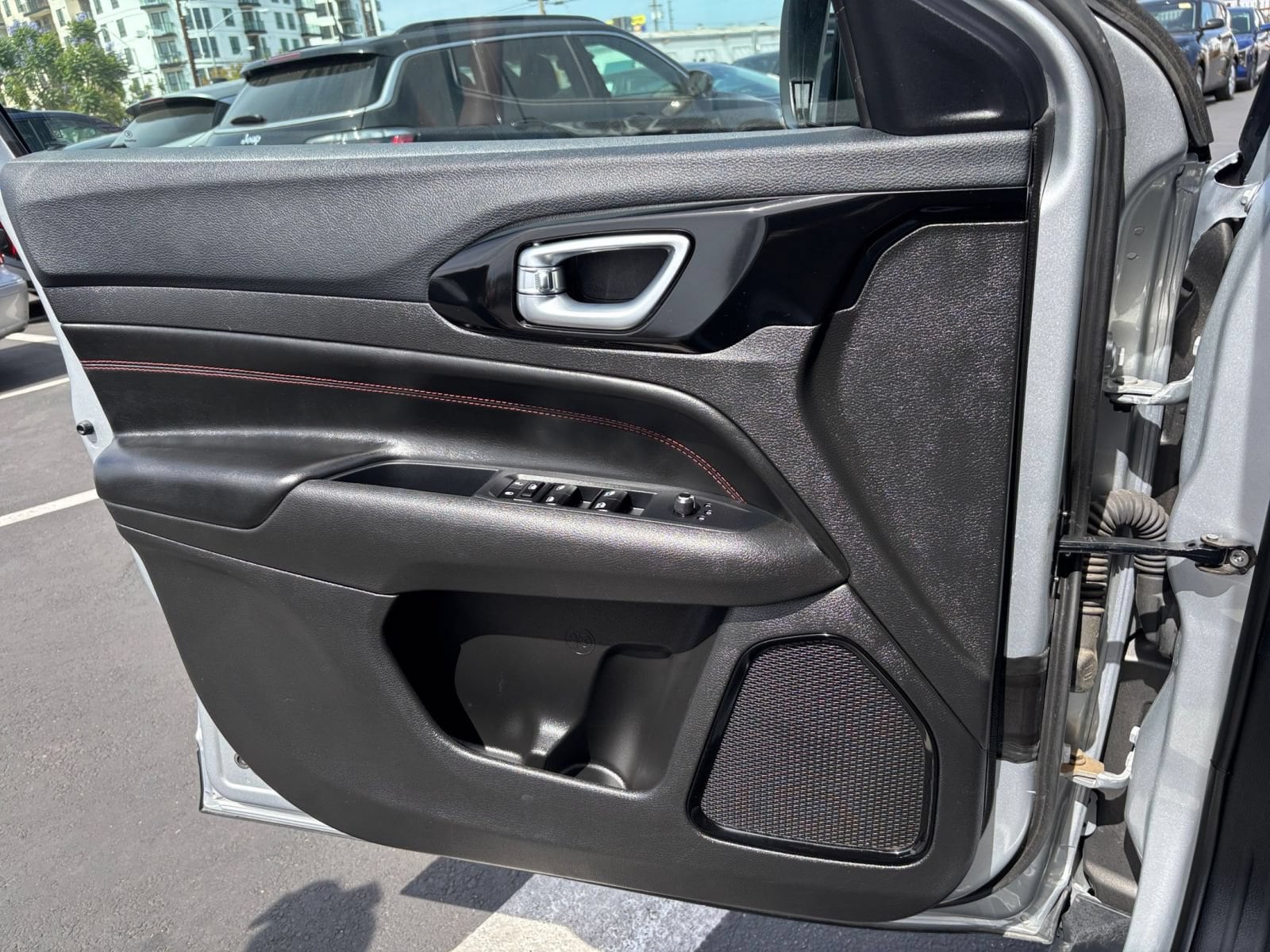 Thumbnail: 2025 Jeep Compass - 18