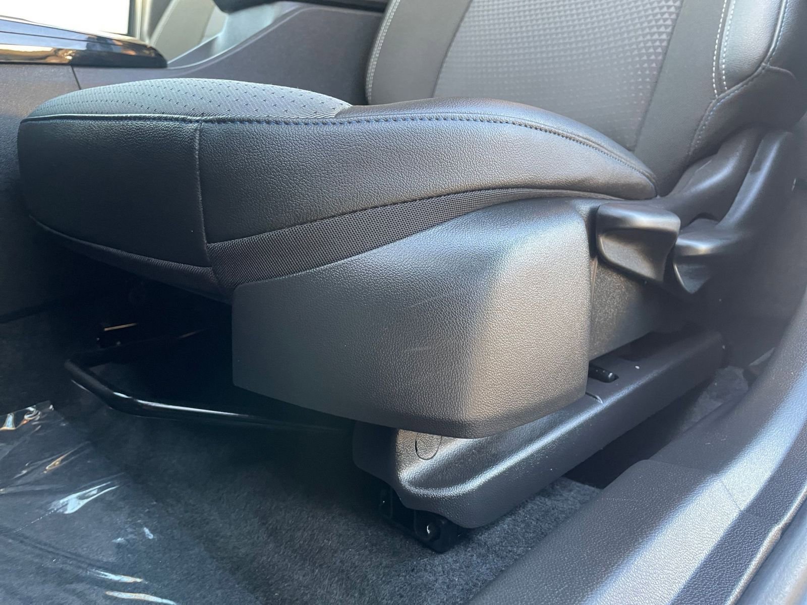 Thumbnail: 2025 Chevrolet Trax - 23