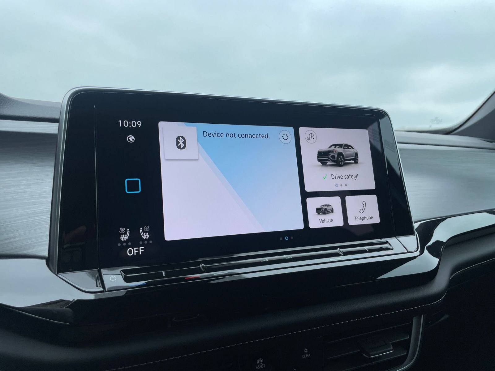 Thumbnail: 2025 Volkswagen Atlas - 21