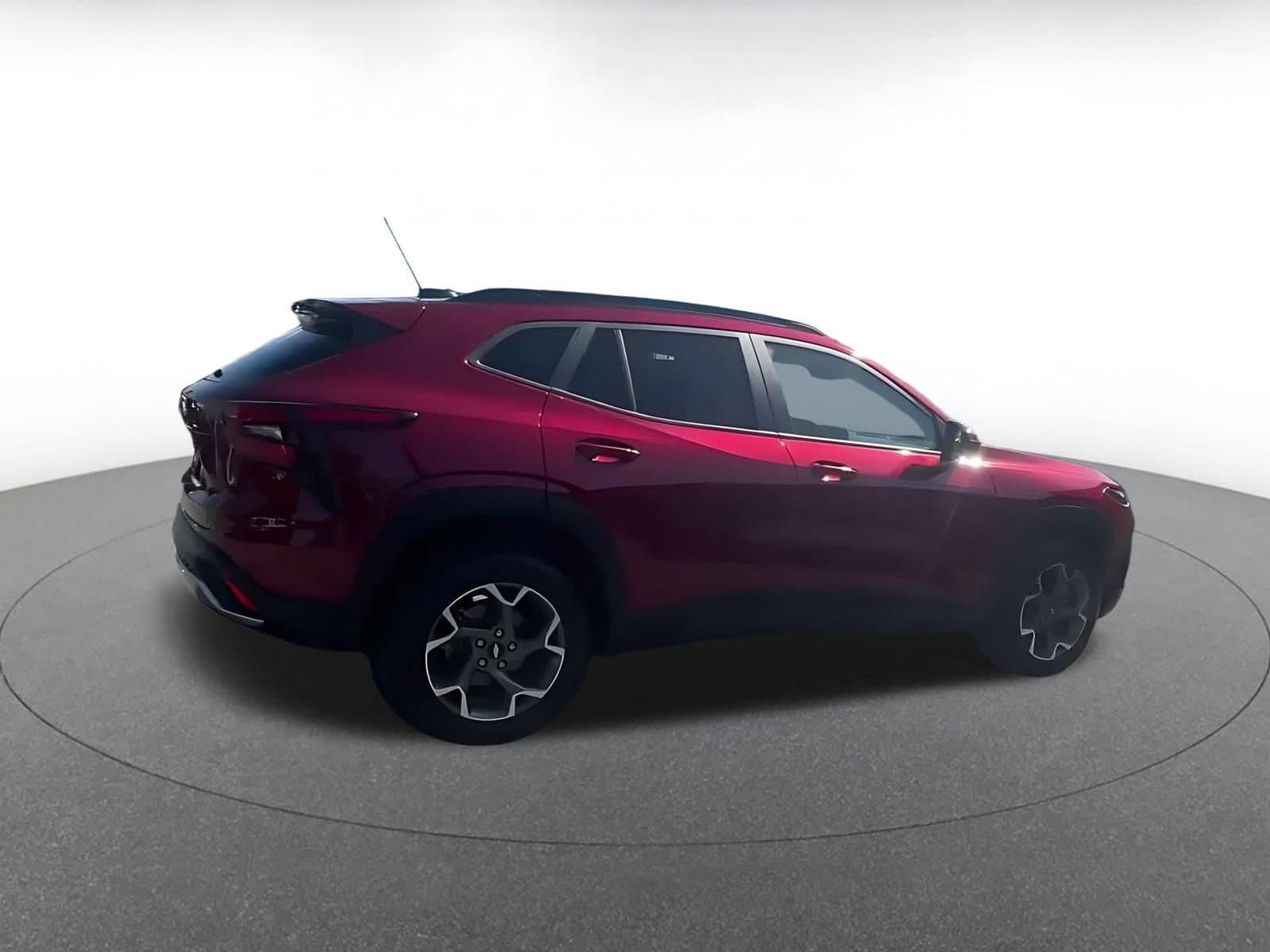 Thumbnail: 2025 Chevrolet Trax - 13