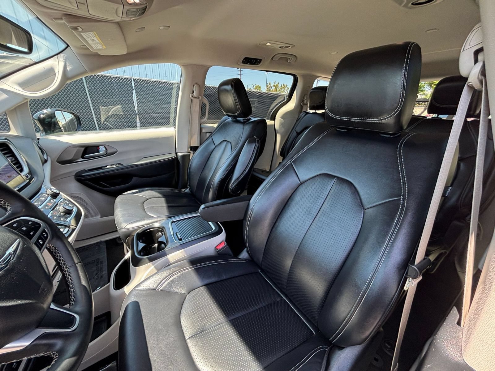 Thumbnail: 2024 Chrysler Pacifica - 28