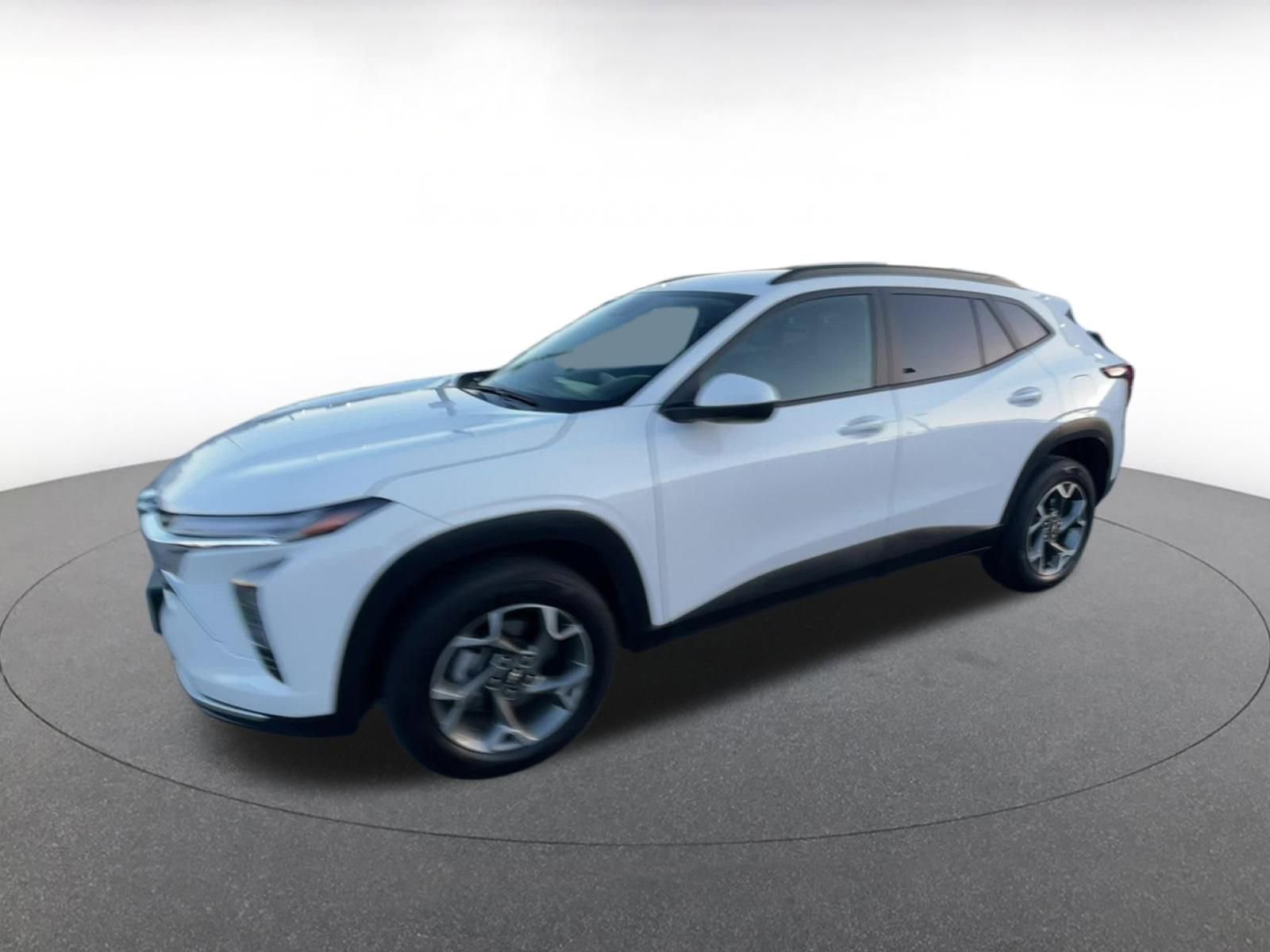 Thumbnail: 2025 Chevrolet Trax - 8