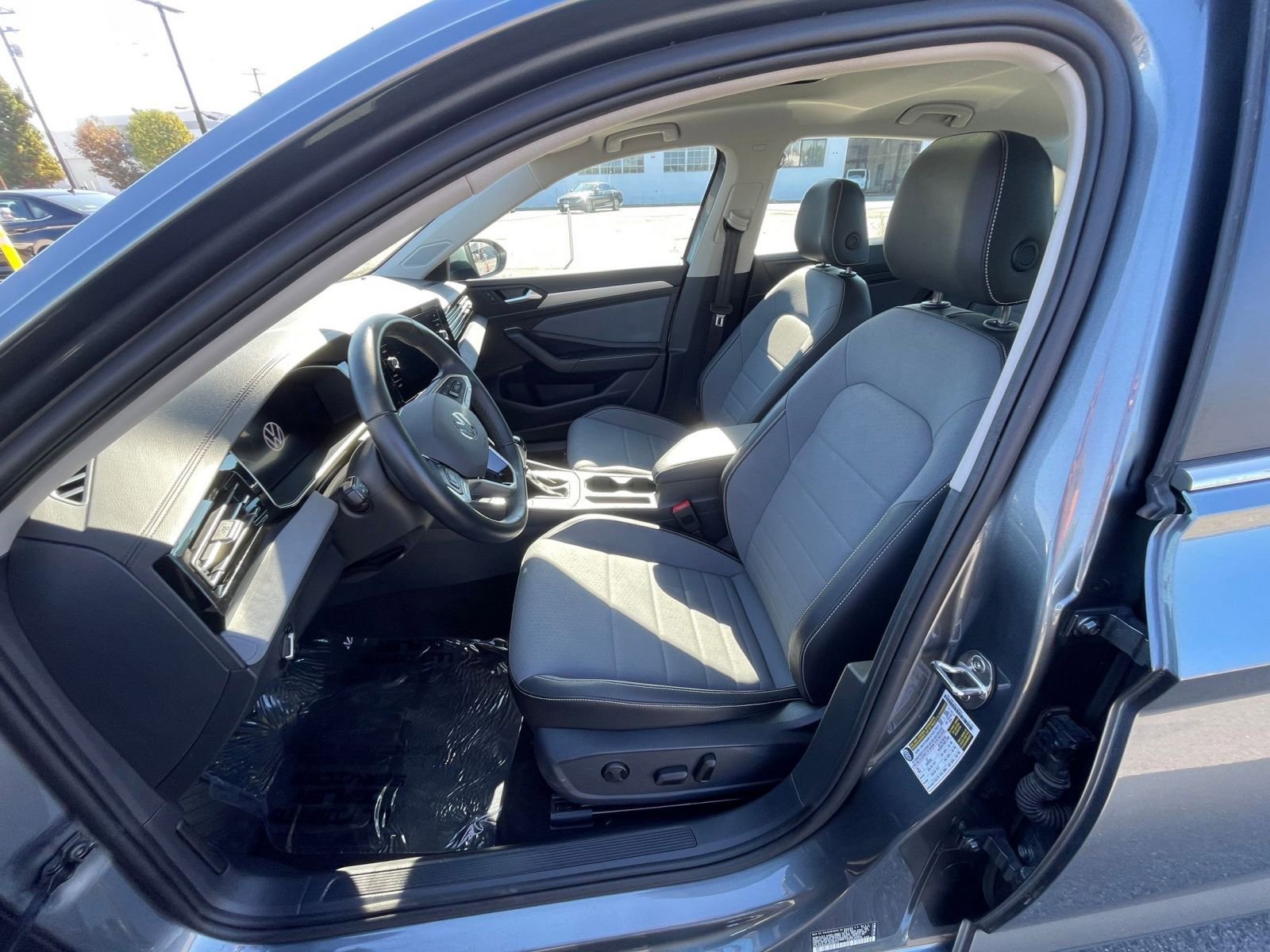 Thumbnail: 2025 Volkswagen Jetta - 27