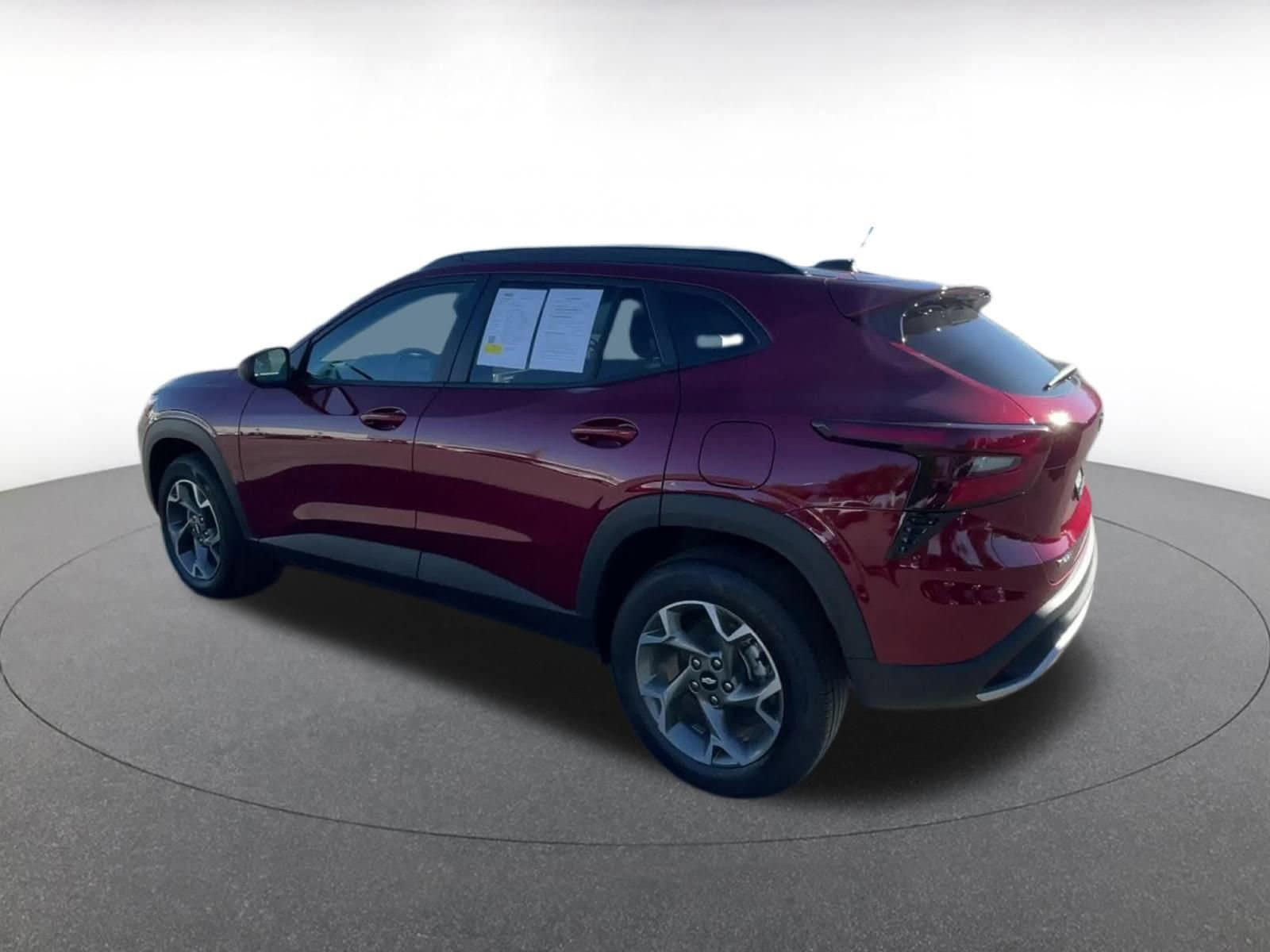 Thumbnail: 2025 Chevrolet Trax - 10