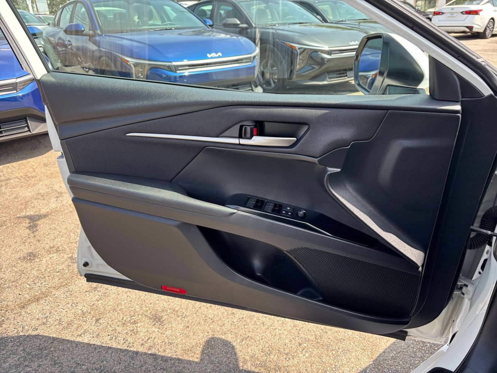 Thumbnail: 2025 Toyota Camry - 18