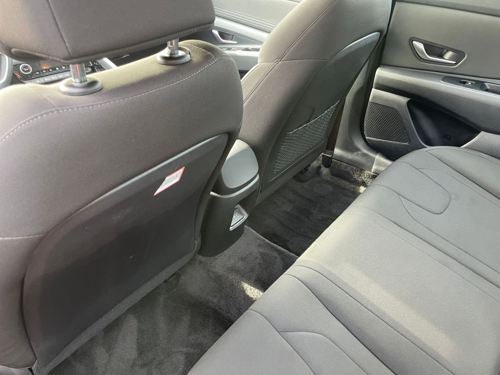 Thumbnail: 2025 Hyundai Elantra - 24