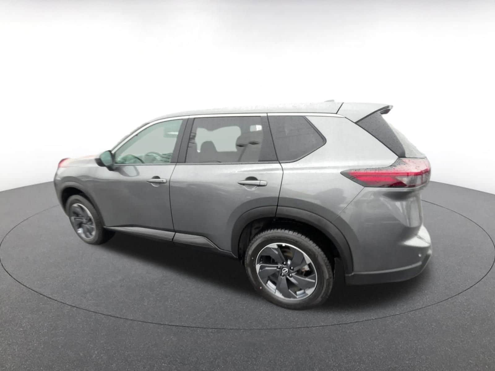 2024 Nissan Rogue SV 10