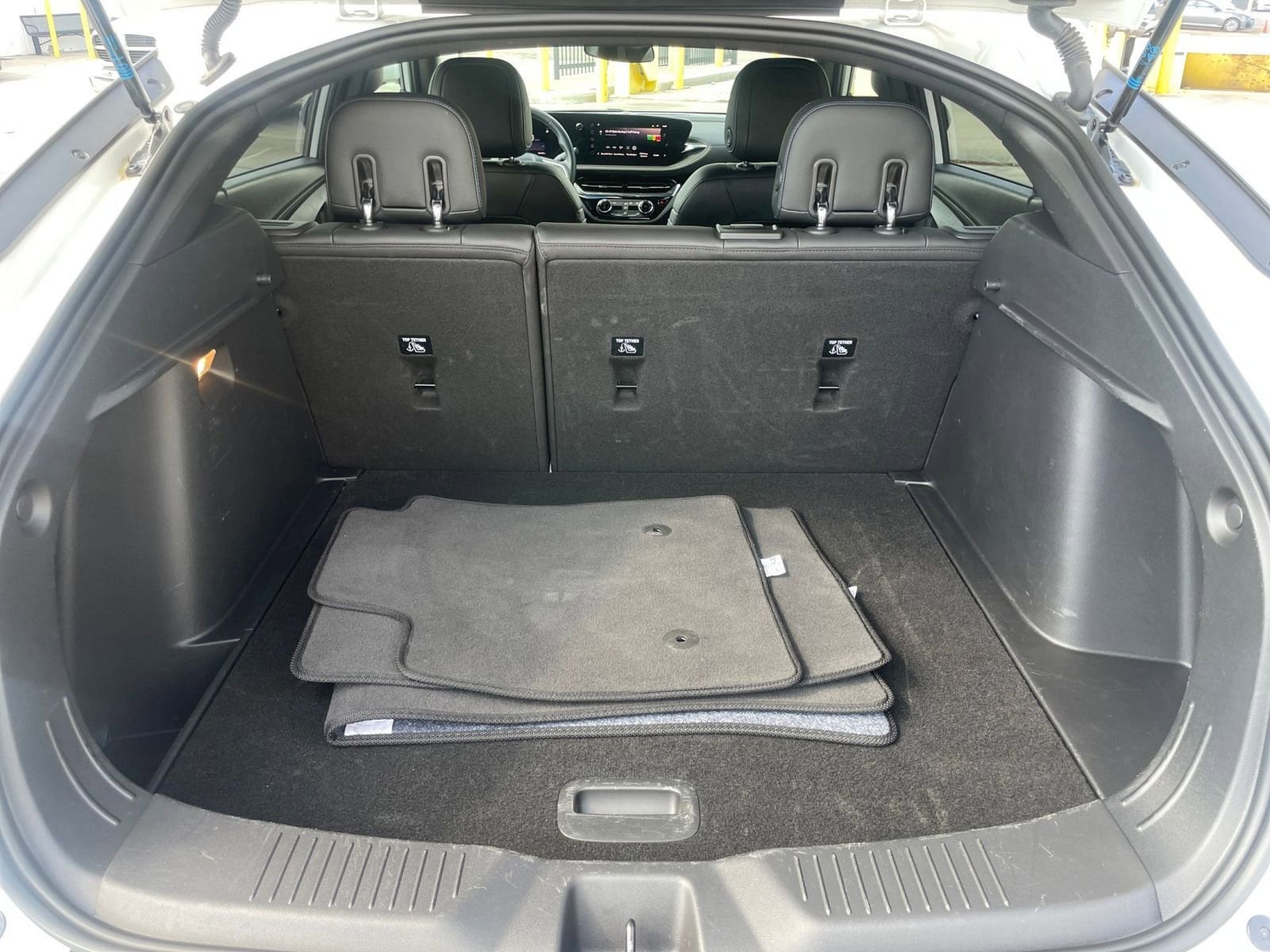 Thumbnail: 2025 Buick Envista - 31