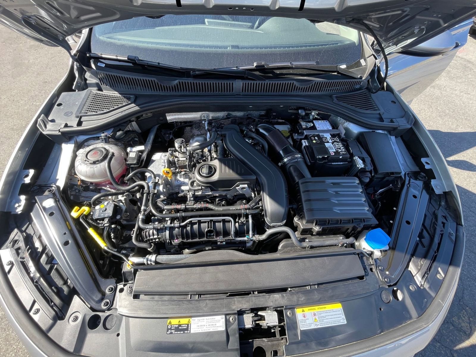 Thumbnail: 2025 Volkswagen Jetta - 32