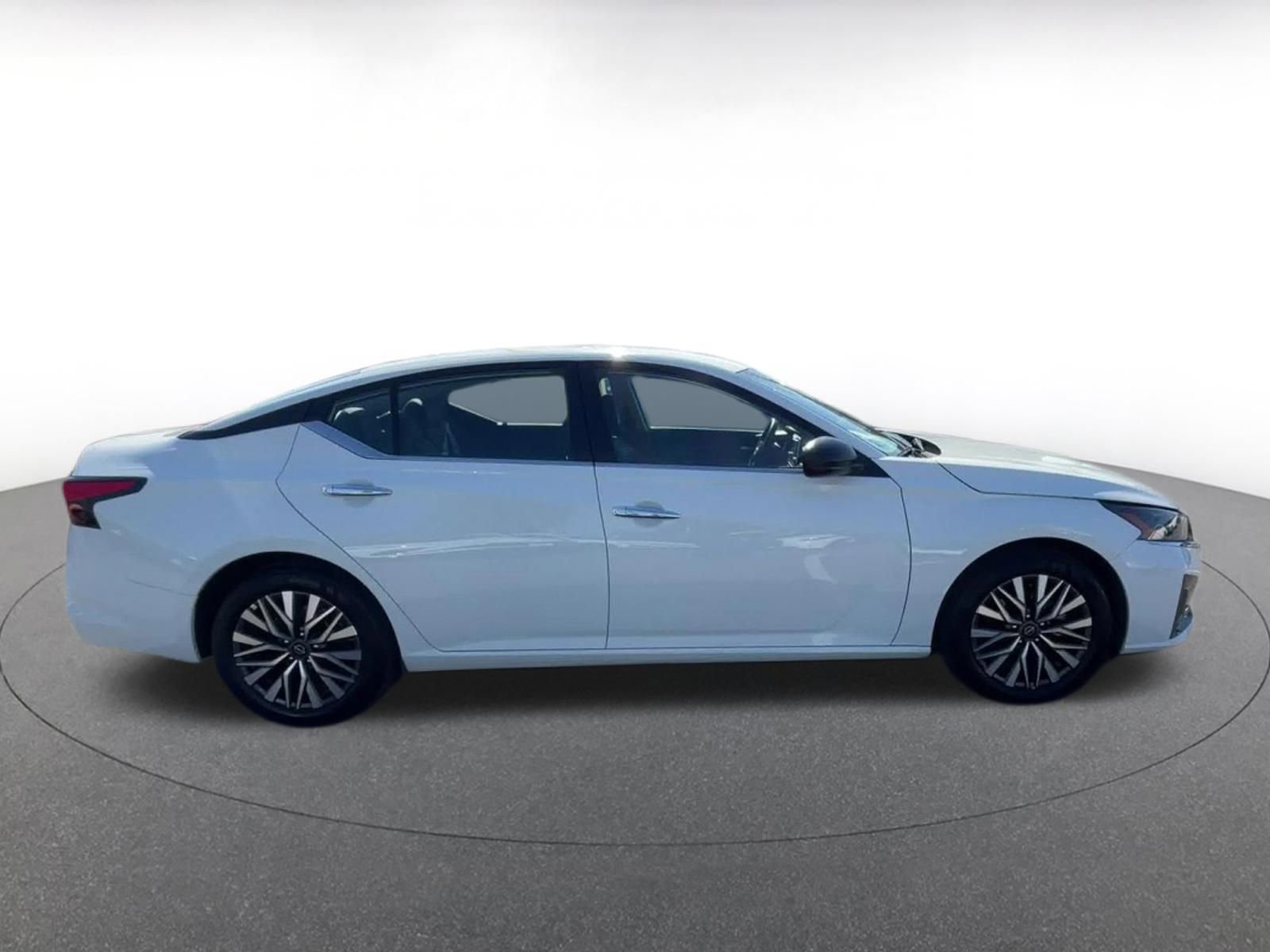 Thumbnail: 2025 Nissan Altima - 16