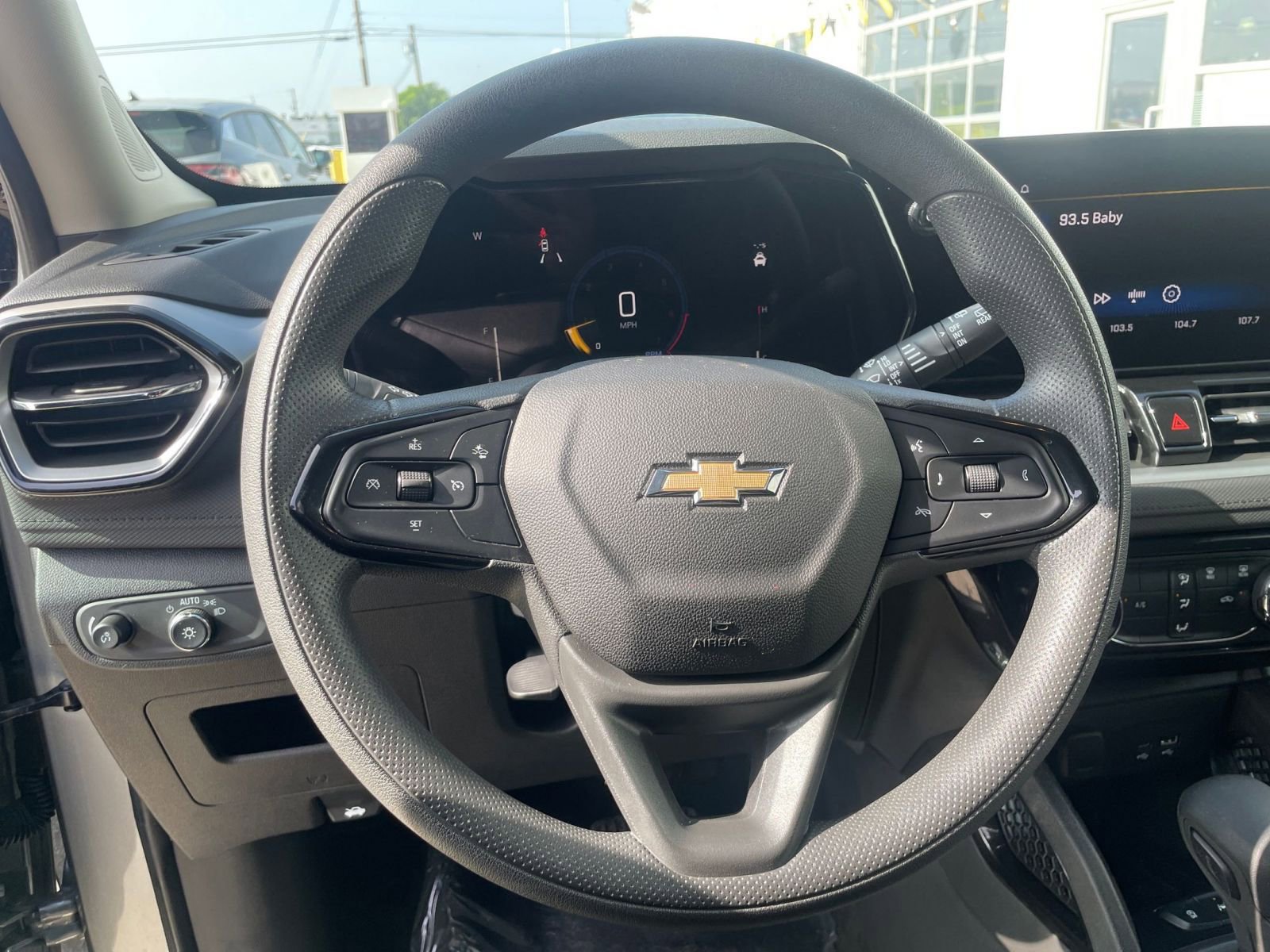 Thumbnail: 2025 Chevrolet TrailBlazer - 28