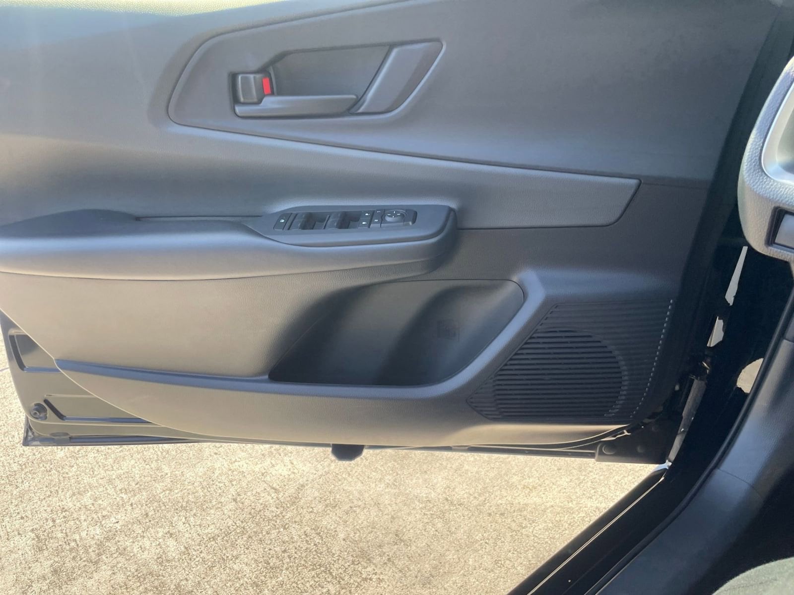 Thumbnail: 2025 Toyota Prius - 20