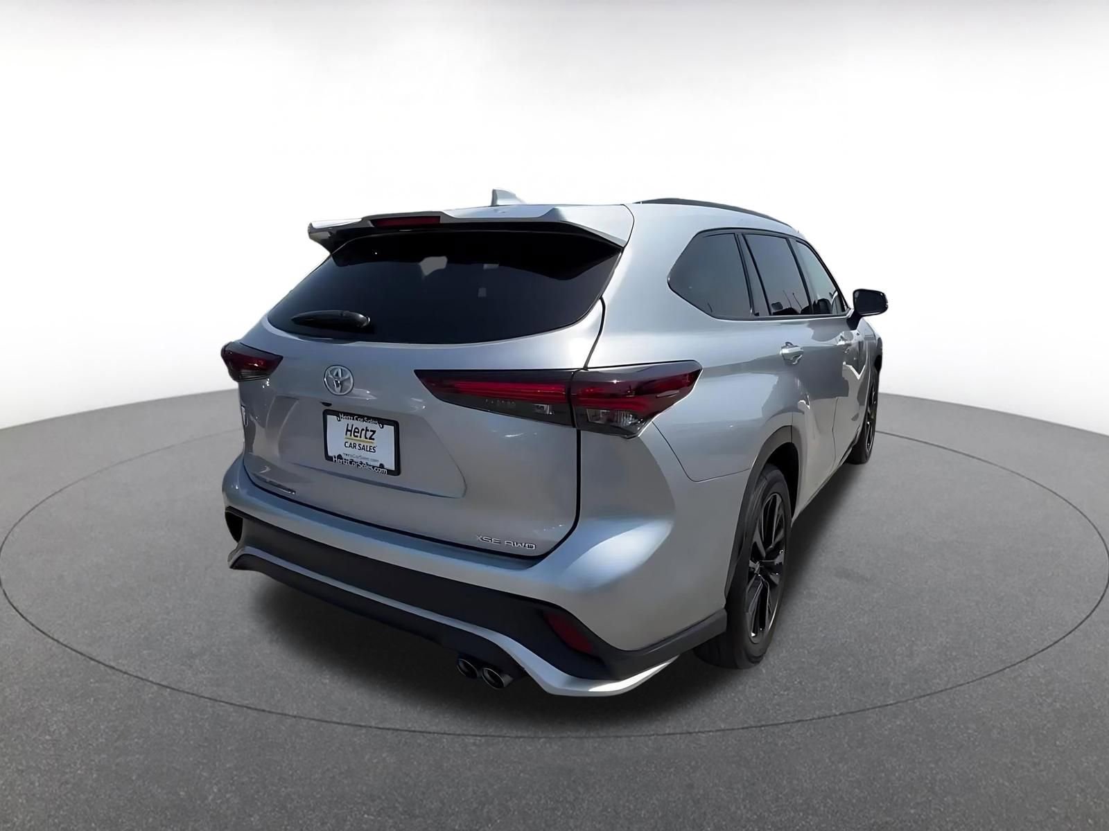 Thumbnail: 2025 Toyota Highlander - 15