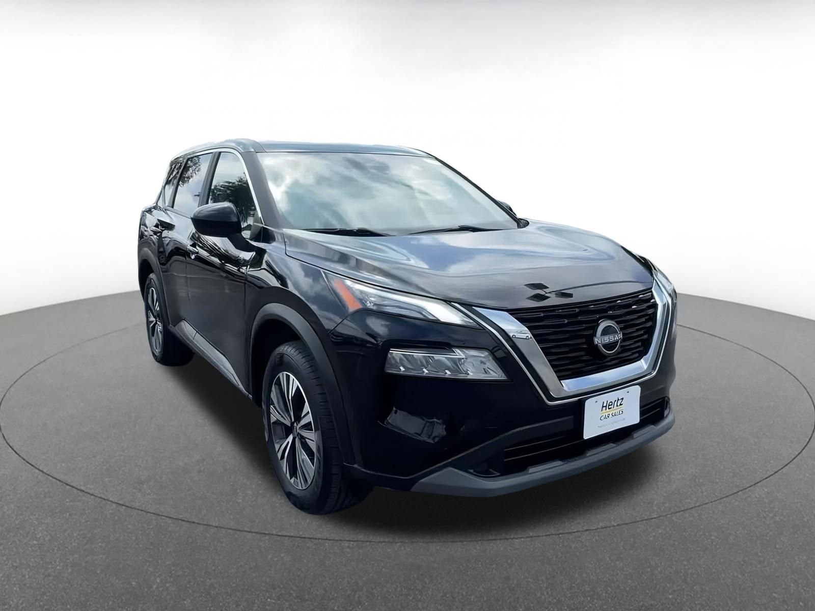 2023 Nissan Rogue SV 3