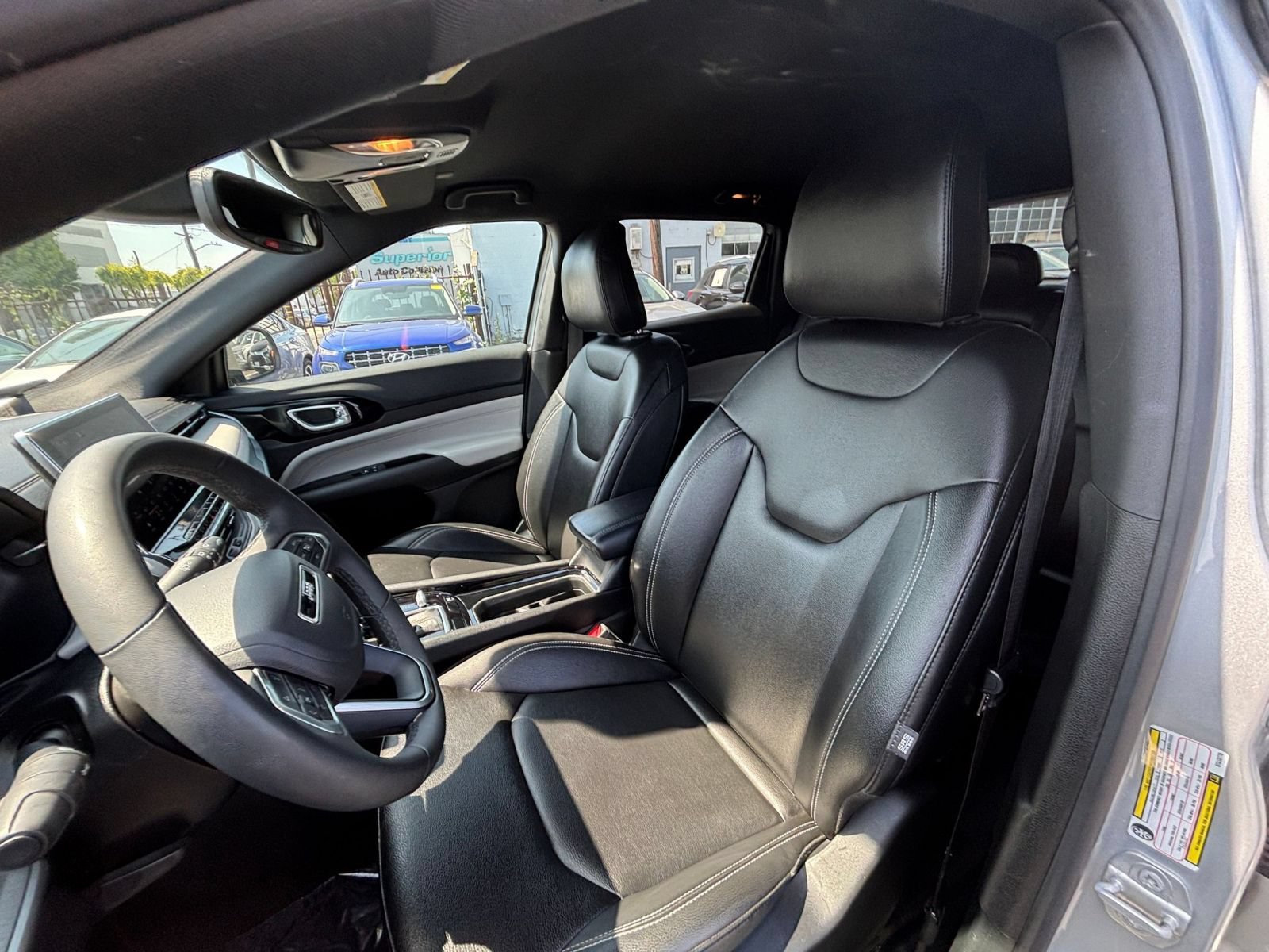 Thumbnail: 2025 Jeep Compass - 32