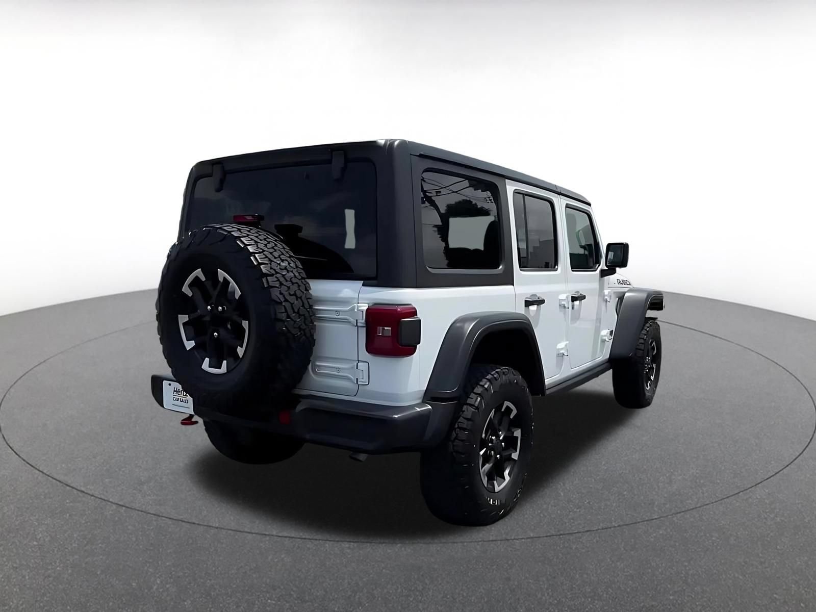 Thumbnail: 2025 Jeep Wrangler - 14