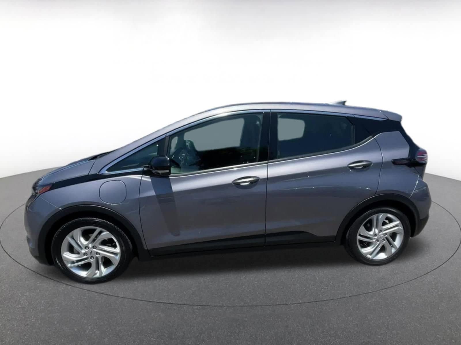 Thumbnail: 2023 Chevrolet Bolt EV - 9