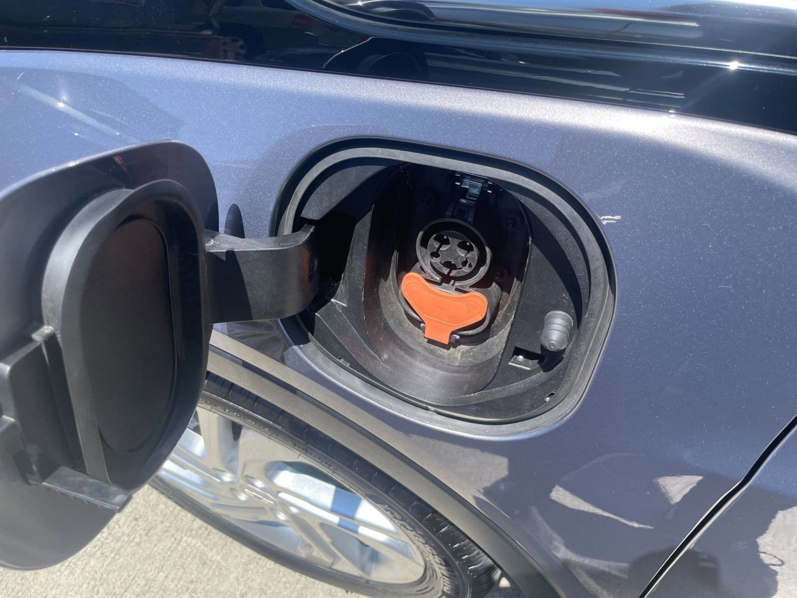 Thumbnail: 2023 Chevrolet Bolt EV - 23
