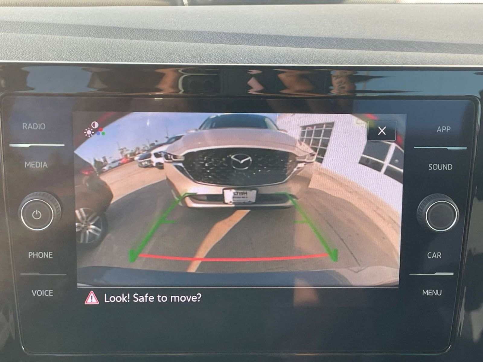 Thumbnail: 2025 Volkswagen Jetta - 17