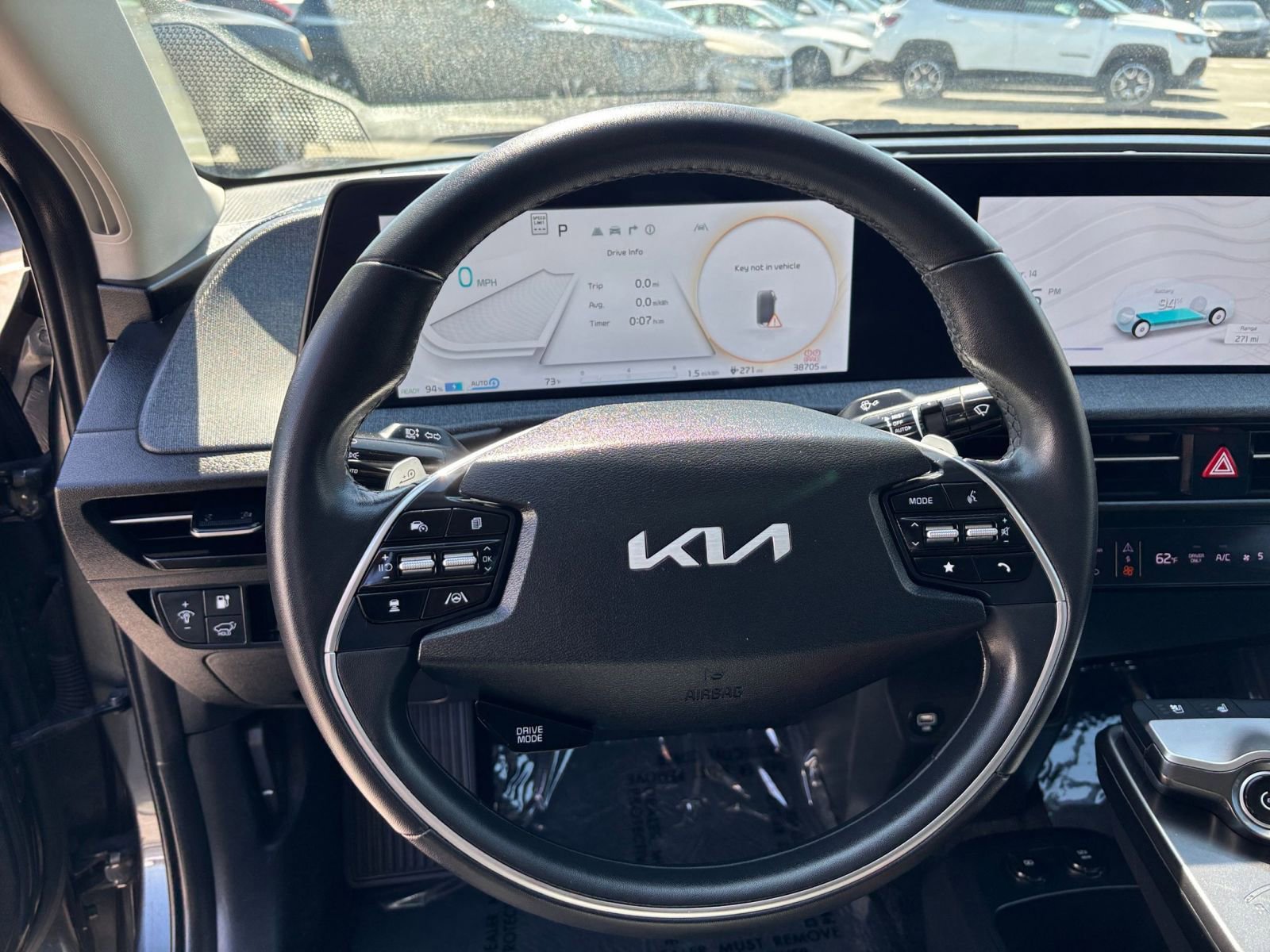 Thumbnail: 2023 Kia EV6 - 35