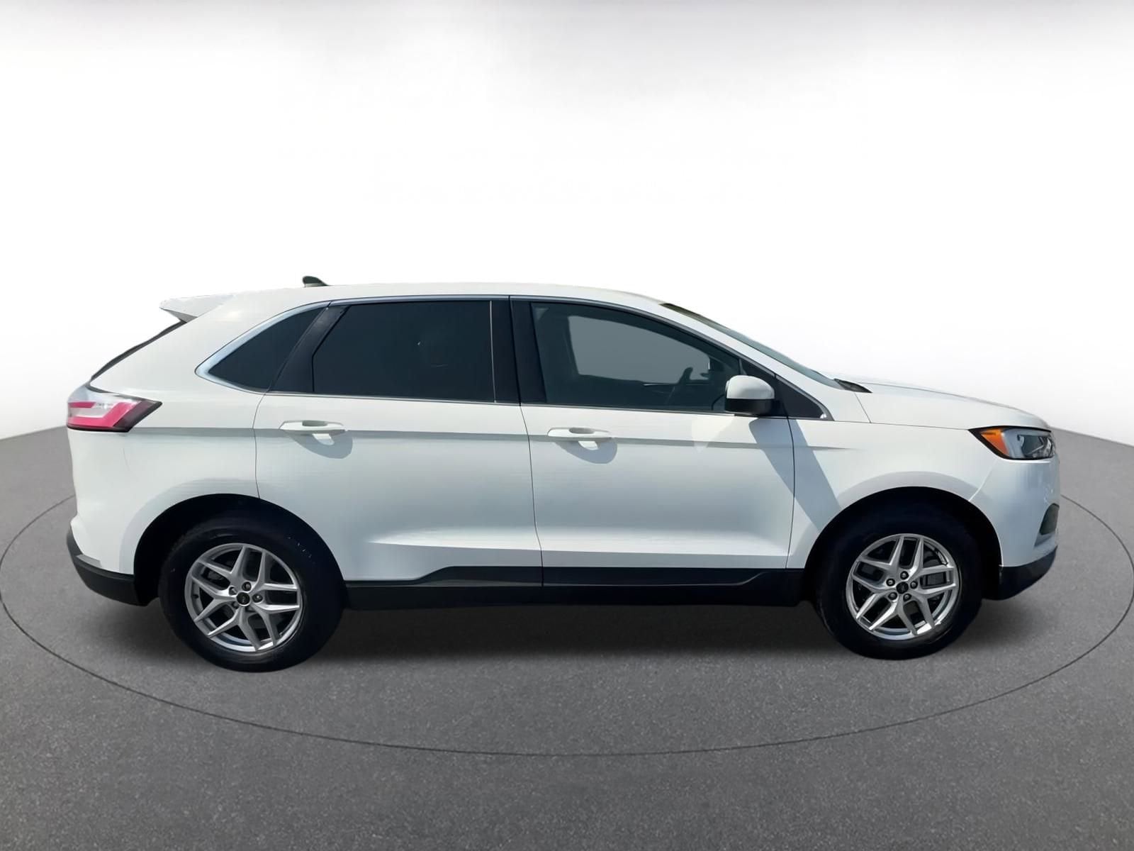 Thumbnail: 2024 Ford Edge - 16
