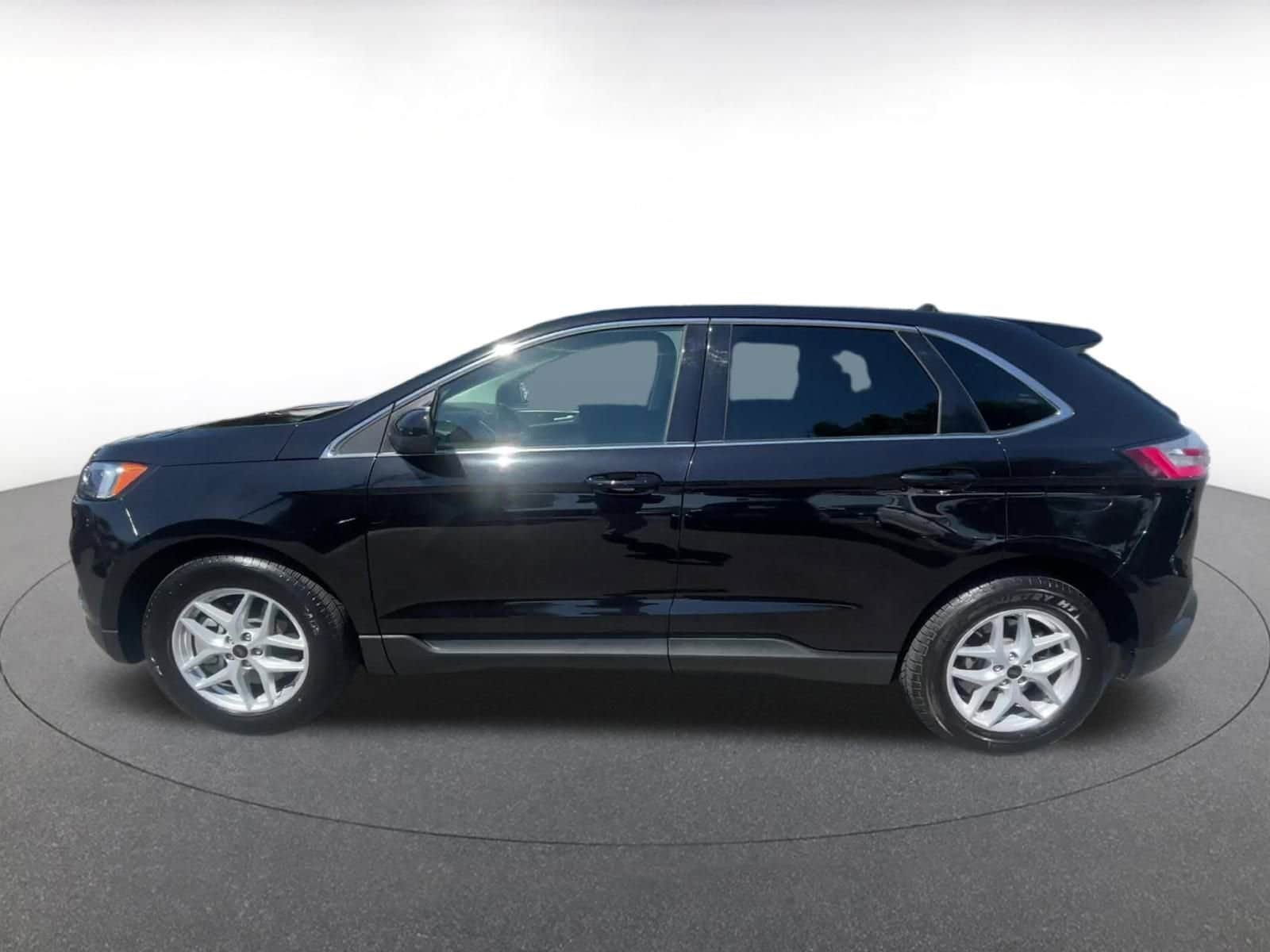 Thumbnail: 2024 Ford Edge - 9