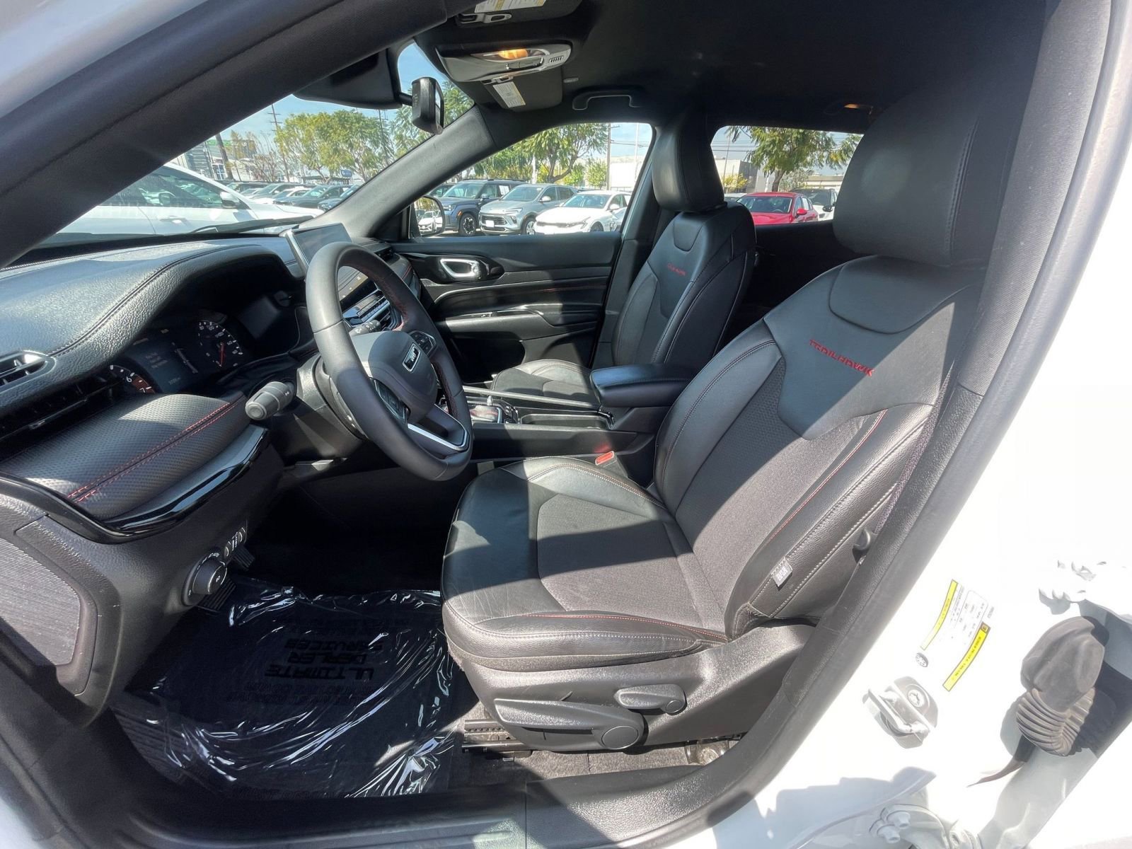 Thumbnail: 2025 Jeep Compass - 27