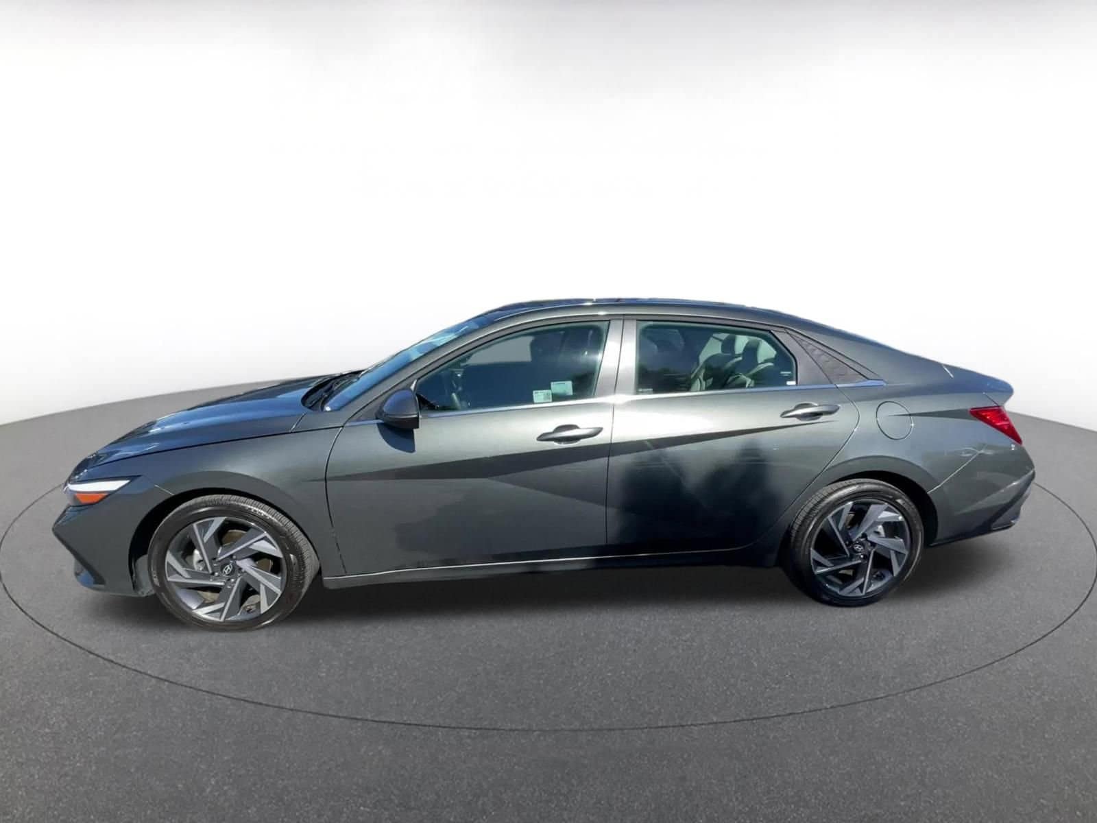 Thumbnail: 2025 Hyundai Elantra - 9