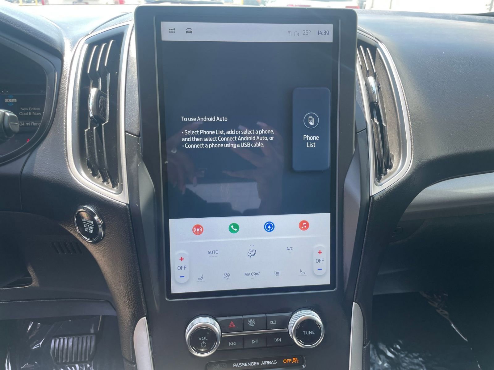 Thumbnail: 2024 Ford Edge - 21