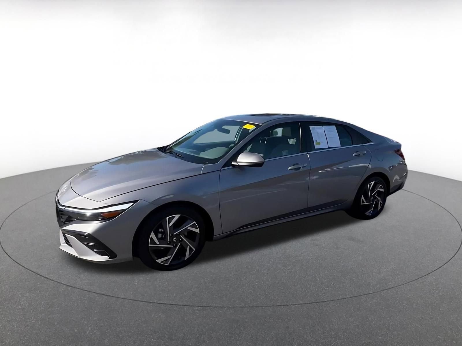 Thumbnail: 2025 Hyundai Elantra - 8