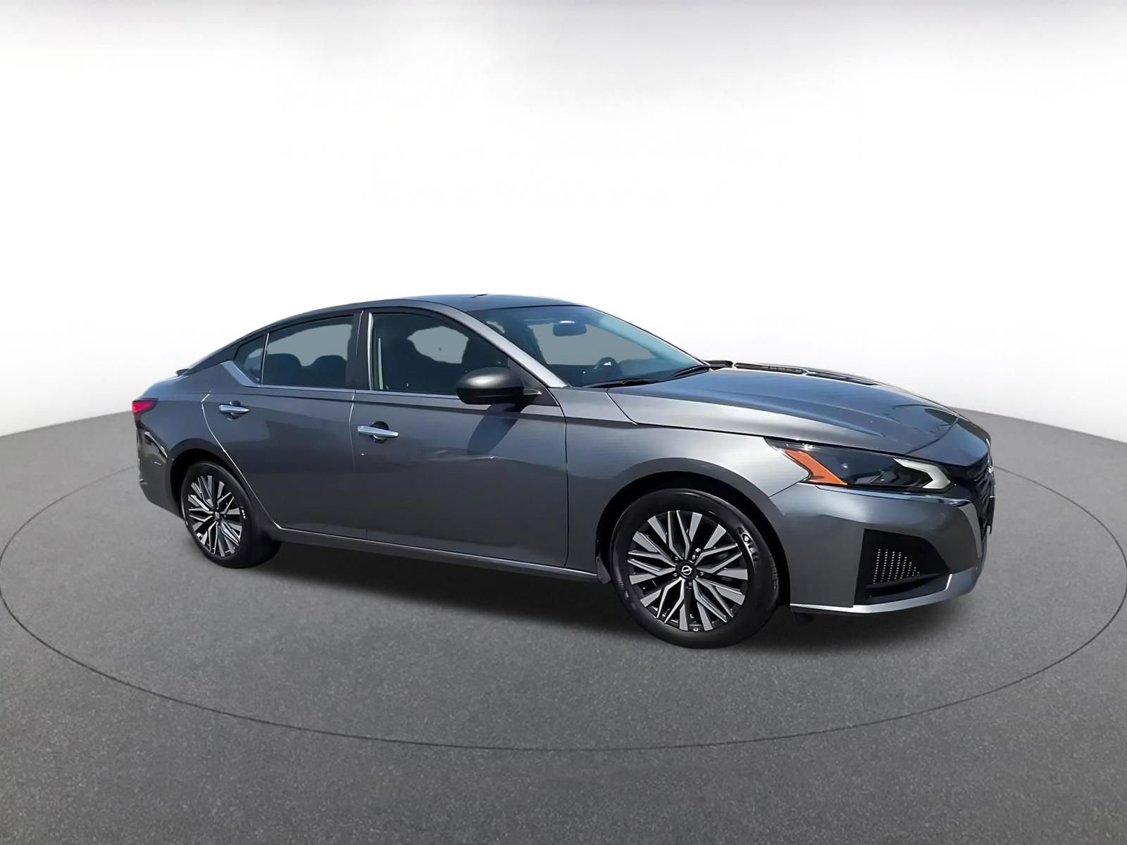 Thumbnail: 2025 Nissan Altima - 2