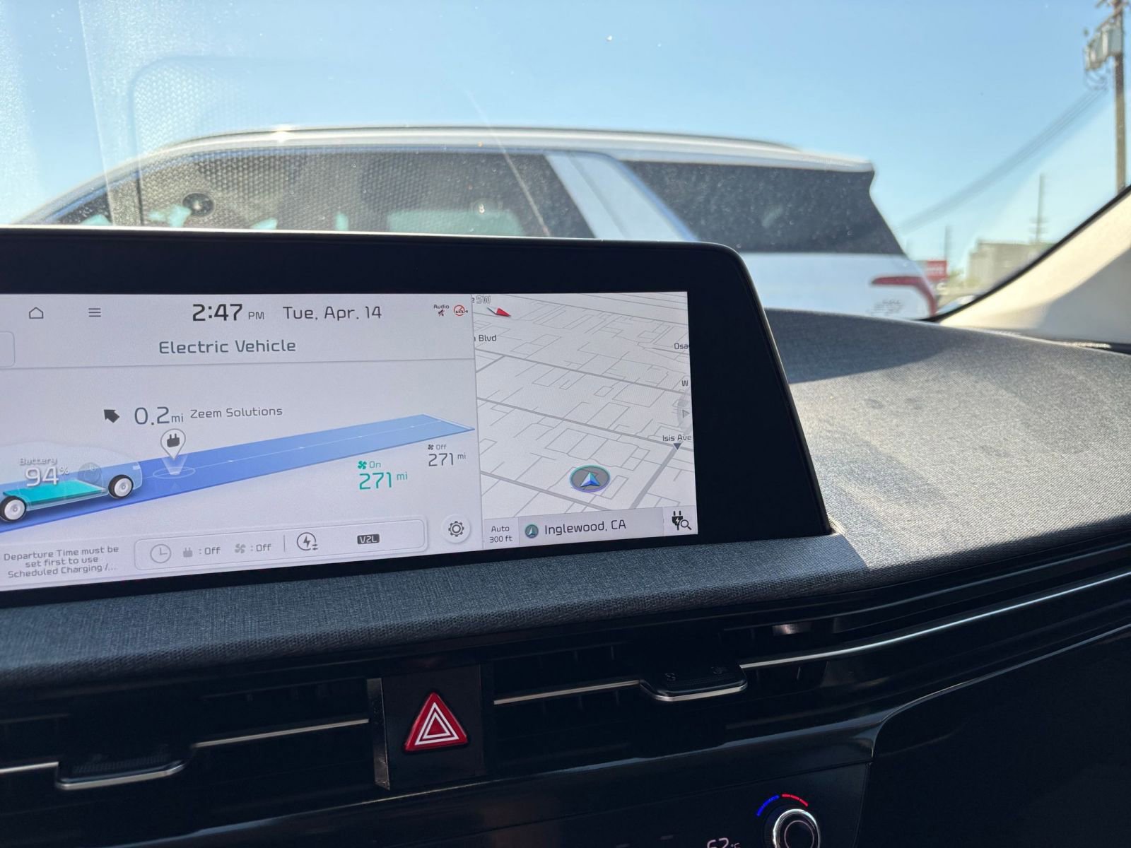 Thumbnail: 2023 Kia EV6 - 25