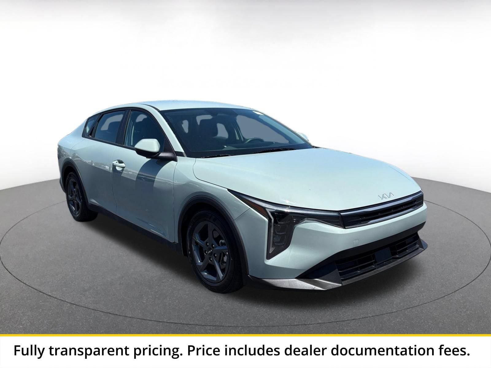 Thumbnail: 2025 Kia K4 - 1