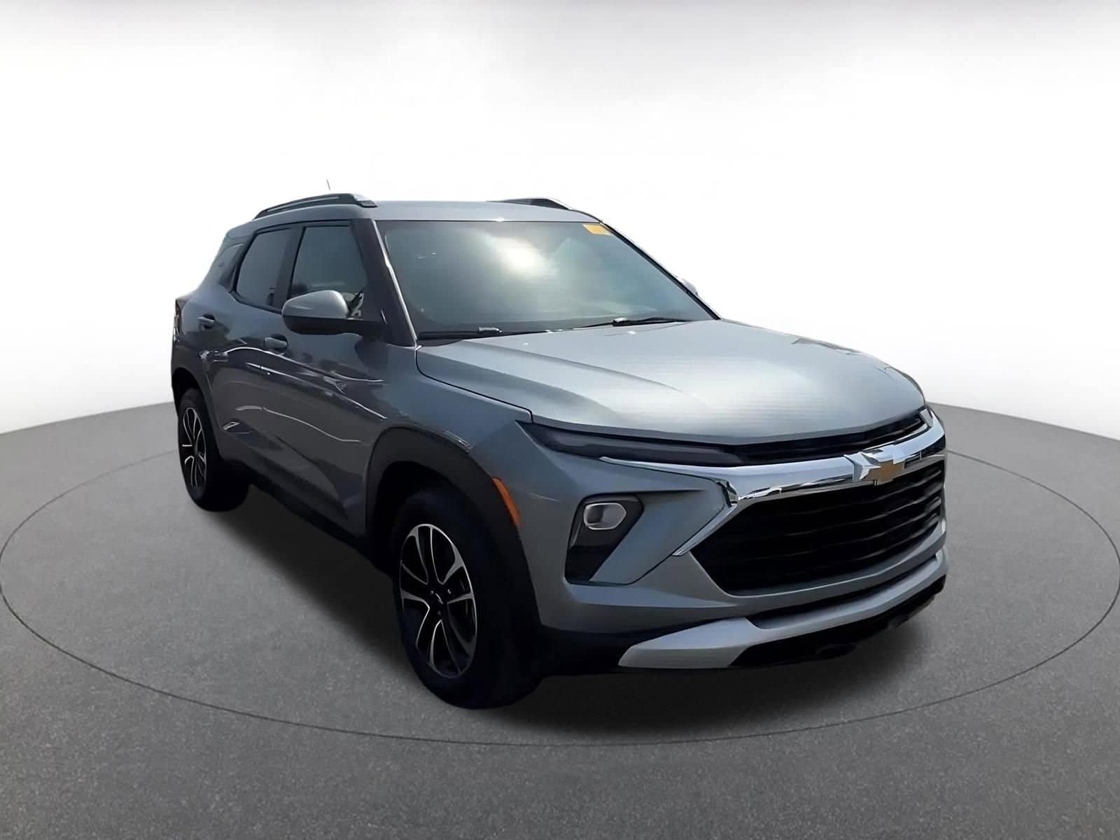 Thumbnail: 2025 Chevrolet TrailBlazer - 3