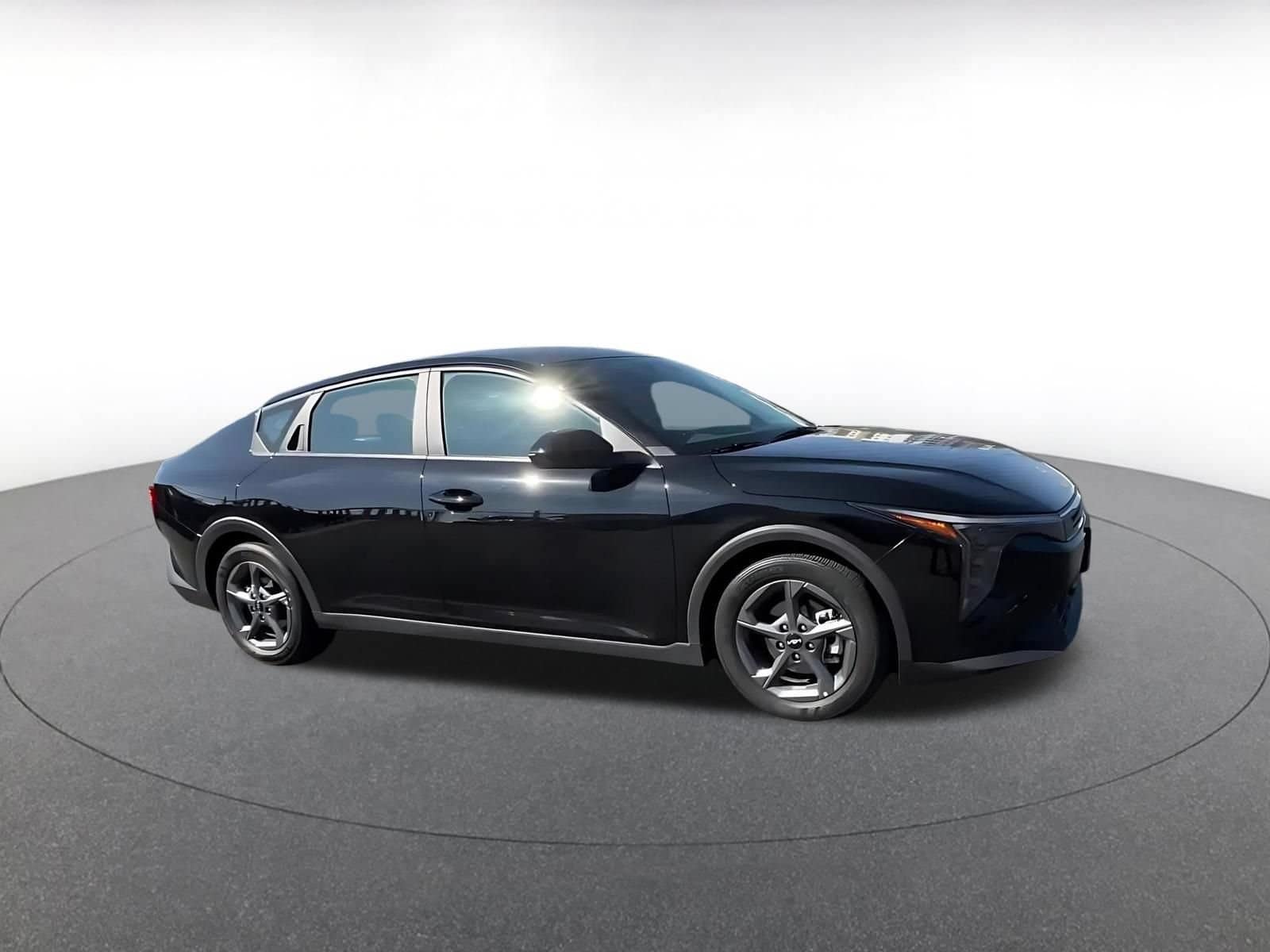 Thumbnail: 2025 Kia K4 - 2