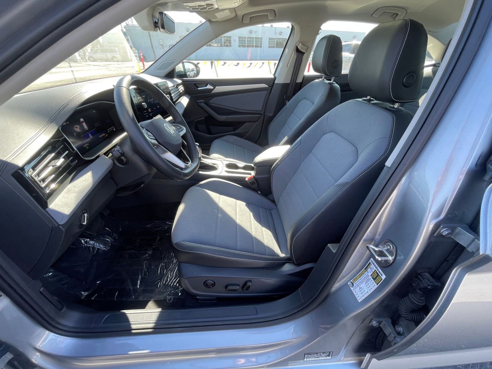 Thumbnail: 2025 Volkswagen Jetta - 27