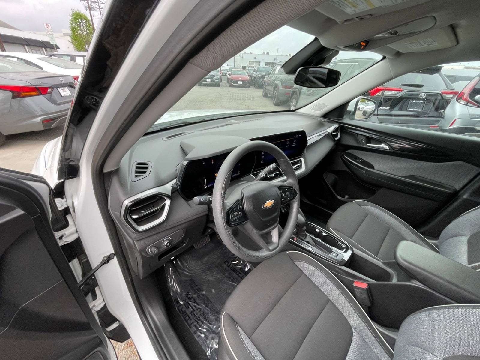 Thumbnail: 2025 Chevrolet TrailBlazer - 35